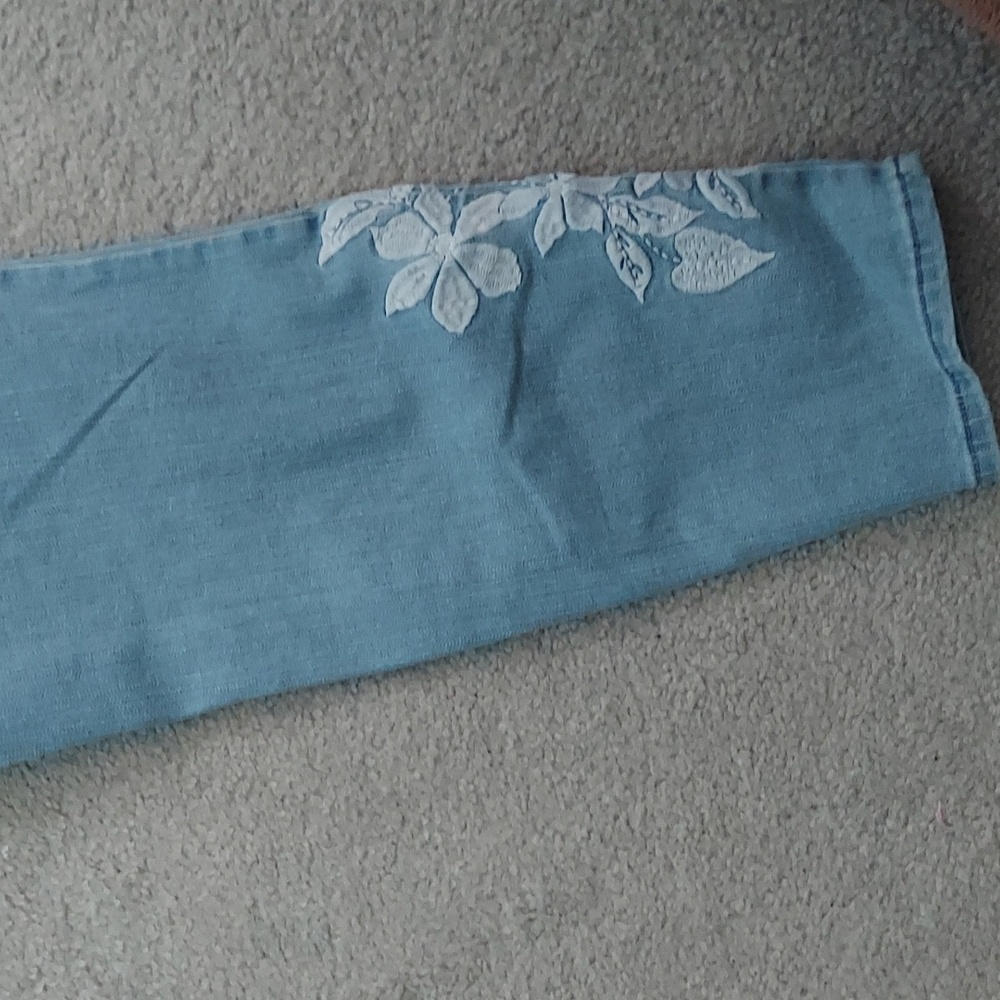 Martha Stewart Jeans - Picture 9 of 10